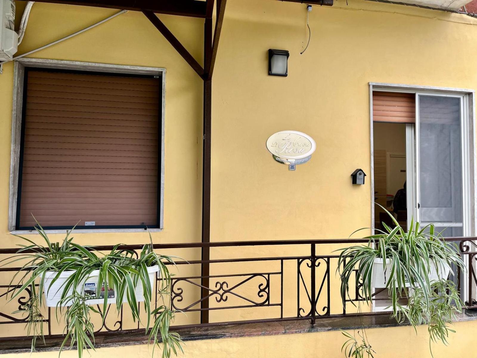Hotel La Casa Di Rosa Castellammare di Stabia Exterior foto